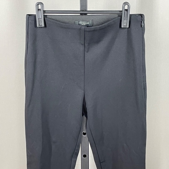 NEW Ann Taylor Pants Womens Small Petite black skinny ponte classic casual - Picture 2 of 9